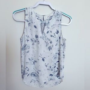VIOLET + CLAIRE White Floral Blouse with Grey Floral, like new, (runs large)